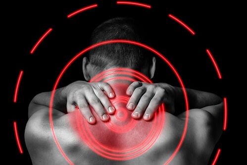 ایک آدمی میں گریوا اوسٹیوچنڈروسس